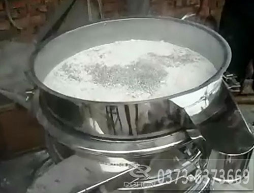 振動(dòng)篩物料篩分 振動(dòng)篩物料篩分